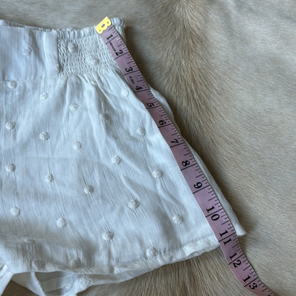 O’NEILL Cream Textured Pom Pom Shorts - Picture 12 of 13